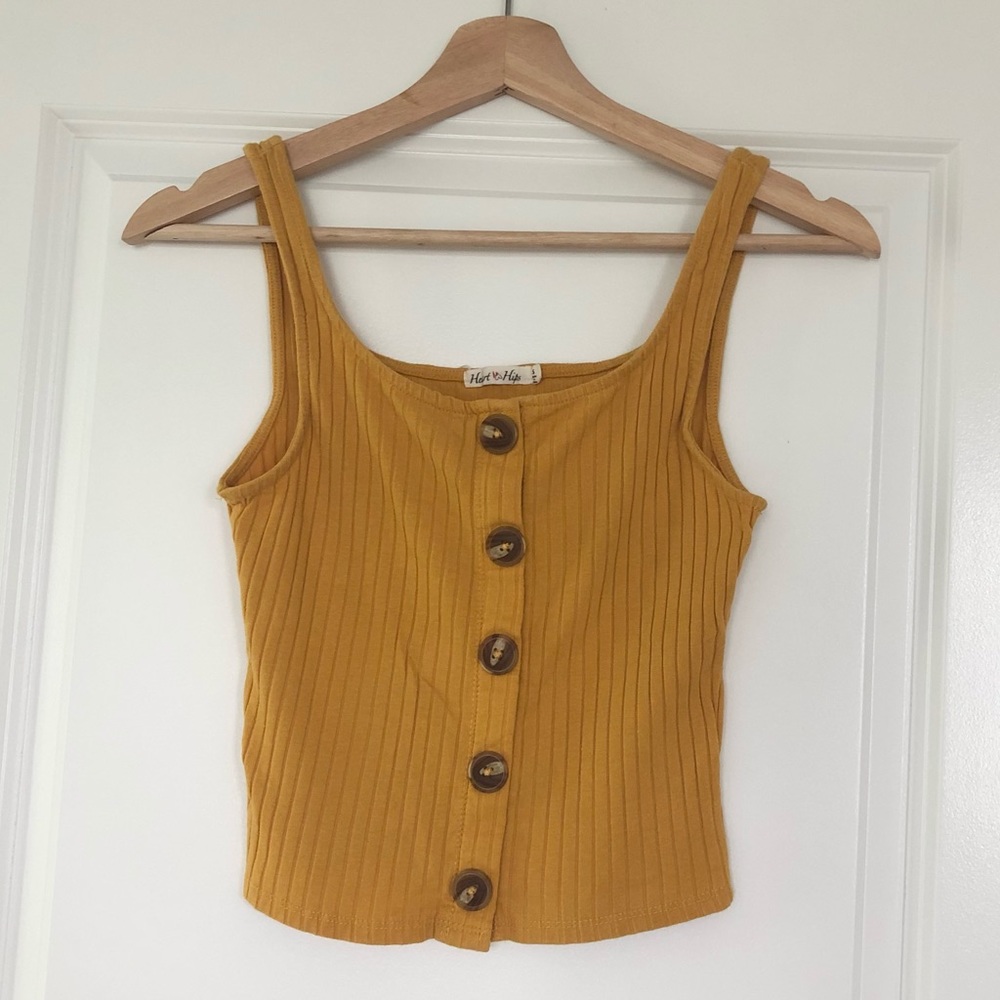 Botton Front Crop Top